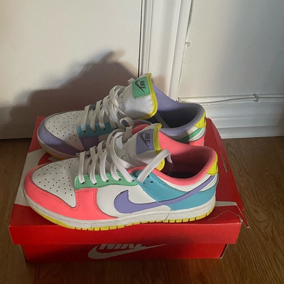 Easter dunks - Picture 1 of 3